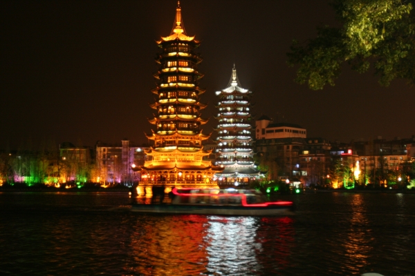 桂林絕美高鐵雙大秀雙遊船豪華六天